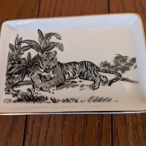 Creative Co-op Lounging Jungle Tiger Painted Ceramic Trinket Dish 6 x 4 in.